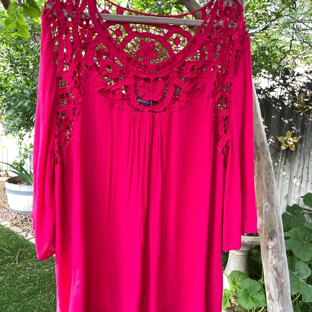 🚨Roman’s Plus Size Crochet Lace Trim Tunic Bell Shirt Blouse P2P: 32.5” L: 34” - Picture 8 of 12